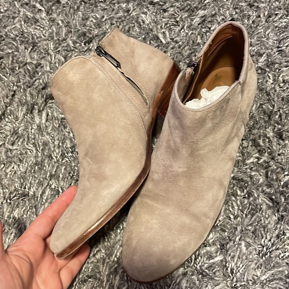 SAM EDELMAN Petty Bootie Suede - Picture 2 of 7